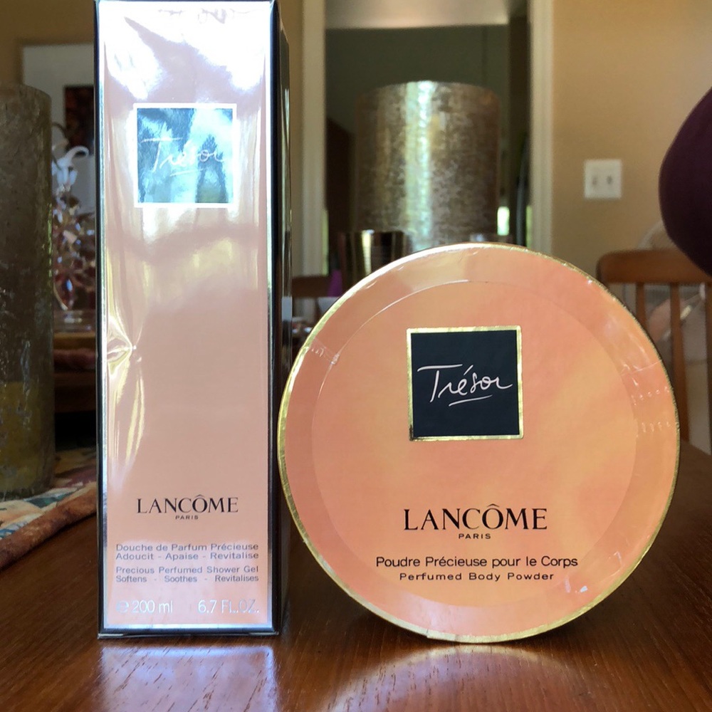 Tresor shower gel & body powder
